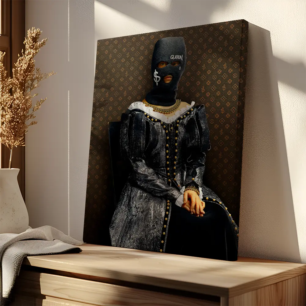 Black Hiding Queen